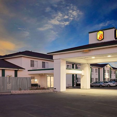 Super 8 By Wyndham Battle Mountain Ξενοδοχείο Εξωτερικό φωτογραφία